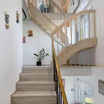 Honacker *